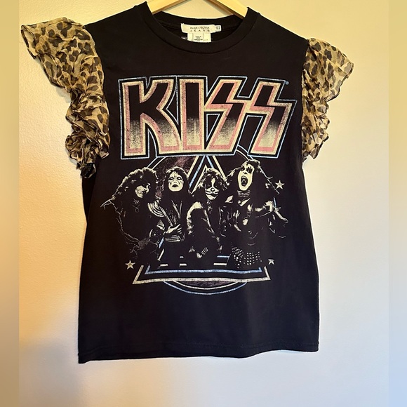 Alice + Olivia Tops - Alice + Olivia Women's XS /S Miller Ruffle Shoulder